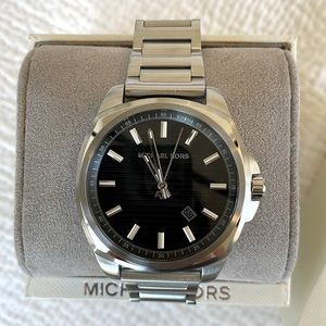 Never worn Michael Kors men’s watch